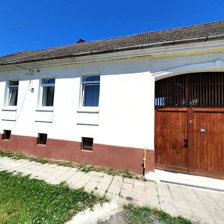 Hărman Casa Din Coltul Cetatiiヴィラ エクステリア 写真