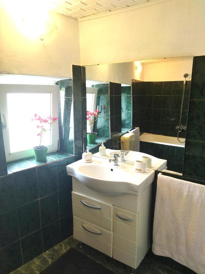 Hărman Casa Din Coltul Cetatiiヴィラ エクステリア 写真