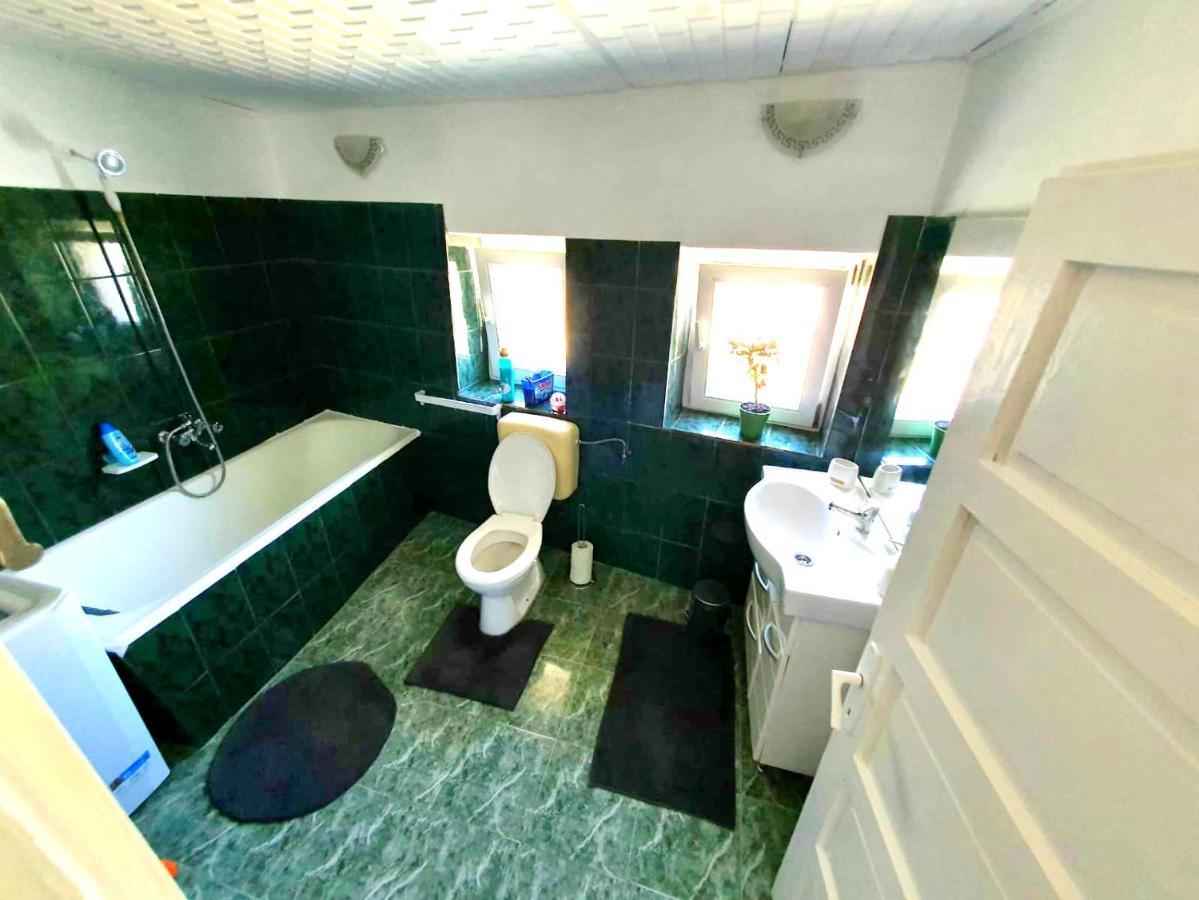 Hărman Casa Din Coltul Cetatiiヴィラ エクステリア 写真