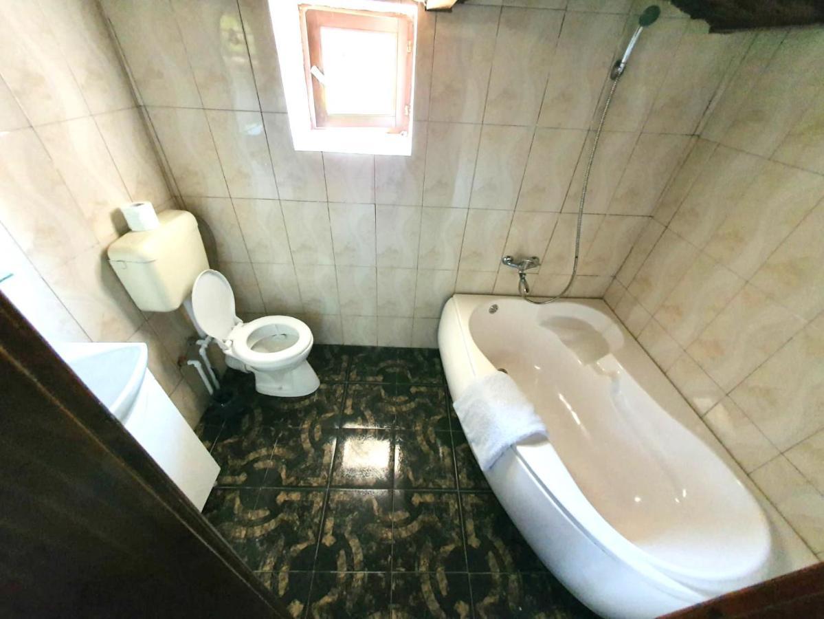 Hărman Casa Din Coltul Cetatiiヴィラ エクステリア 写真